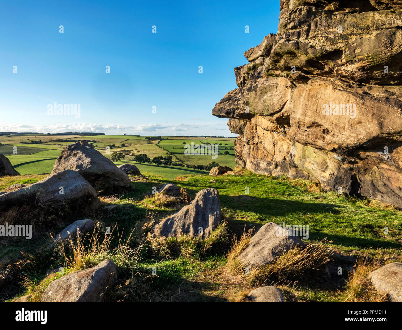 Millstone Grit Outcrop Hi Res Stock Photography And Images Alamy