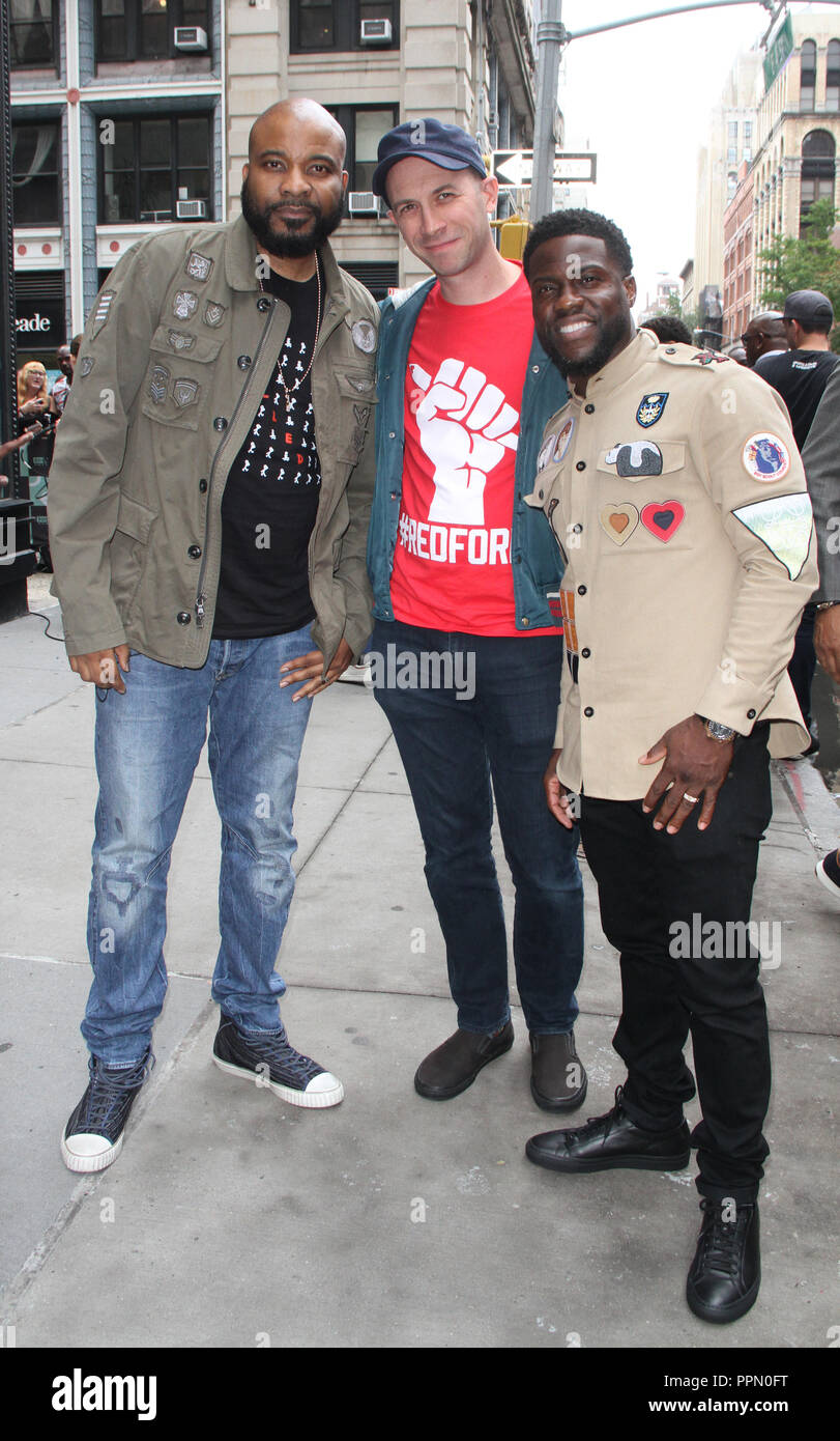 New York, NY, USA. 26th Sep, 2018. Harry Ratchford, Joey Wells, Kevin Hart  at Build Series to talk about new movie Nigh School in New York September  26, 2018: Credit: Rw/Media Punch/Alamy