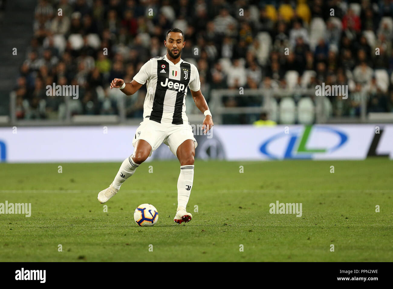 Torino, Italy. 26th September 2018. Medhi Benatia of Juventus FC in action during the Serie A football match between Juventus Fc and Bologna Fc. Credit: Marco Canoniero/Alamy Live News Stock Photo