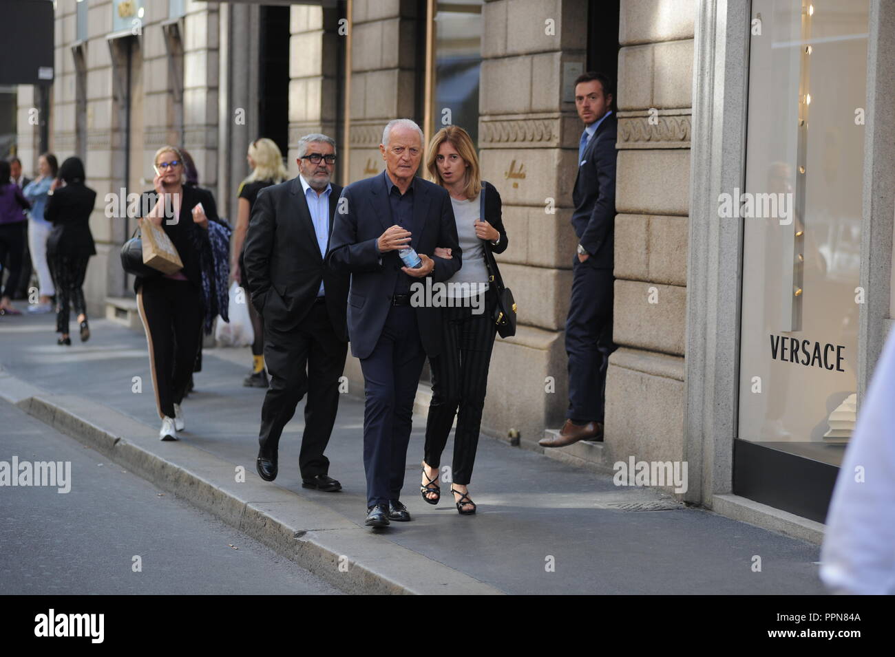 * NO WEB* Milan, Santo Versace goes to greet the employees of Via