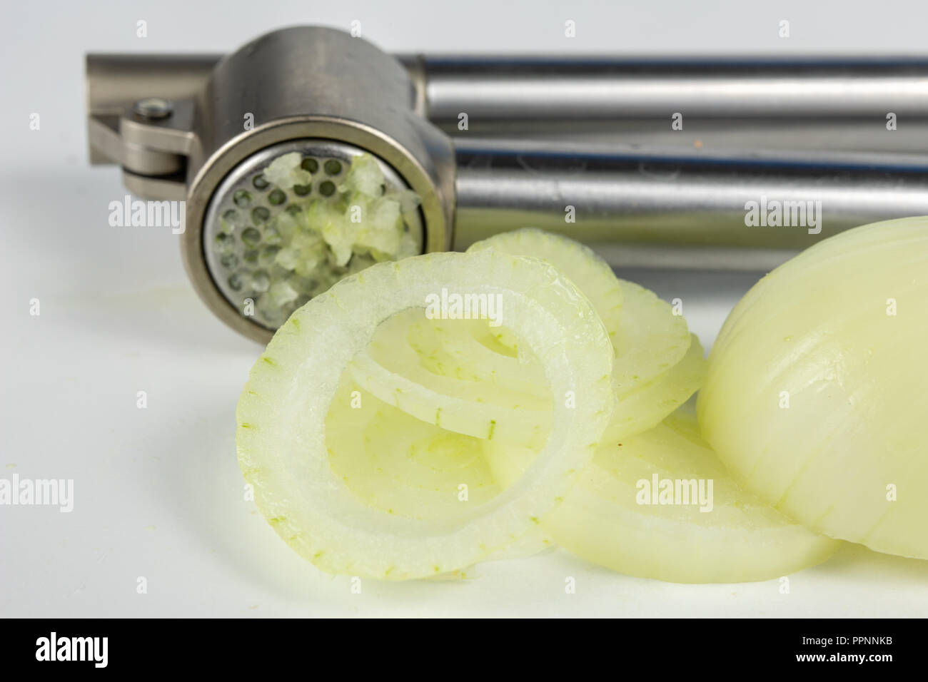 Press To Squeeze the Onion Juice on the Kitchen Table. Healthy C Stock  Photo - Image of cuisine, taste: 127248808