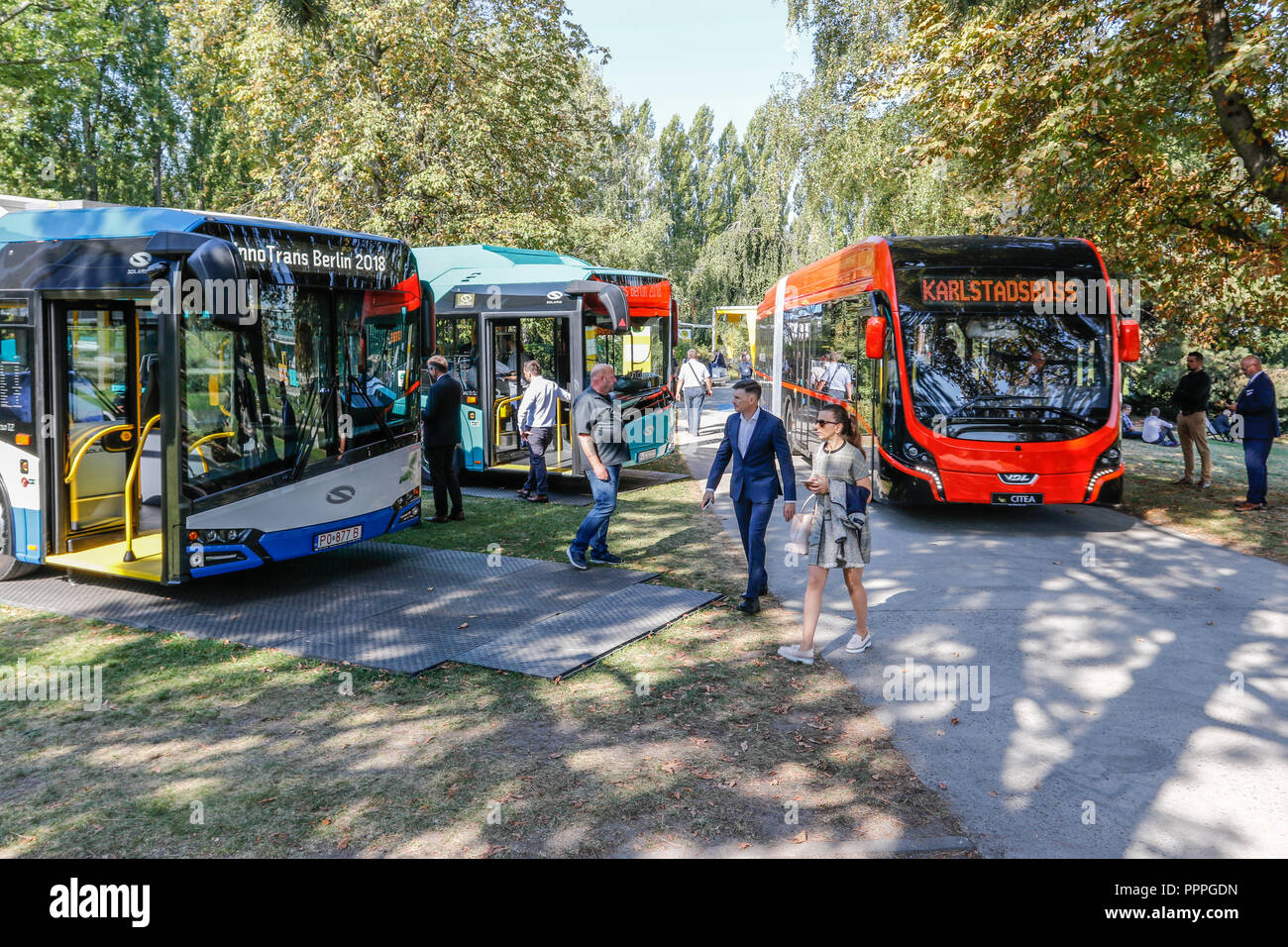 Solaris Urbino electric und VDL Citea SLFA Electric E-Busse auf der Innotrans 2018 in Berlin Stock Photo