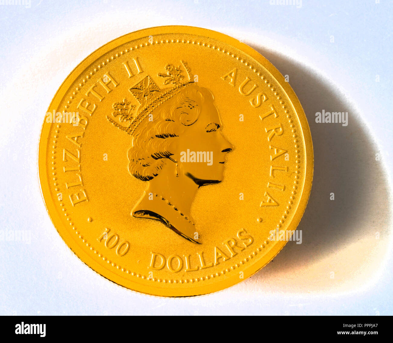 1 Unze, Australian Nugget, Goldmuenze Stock Photo - Alamy