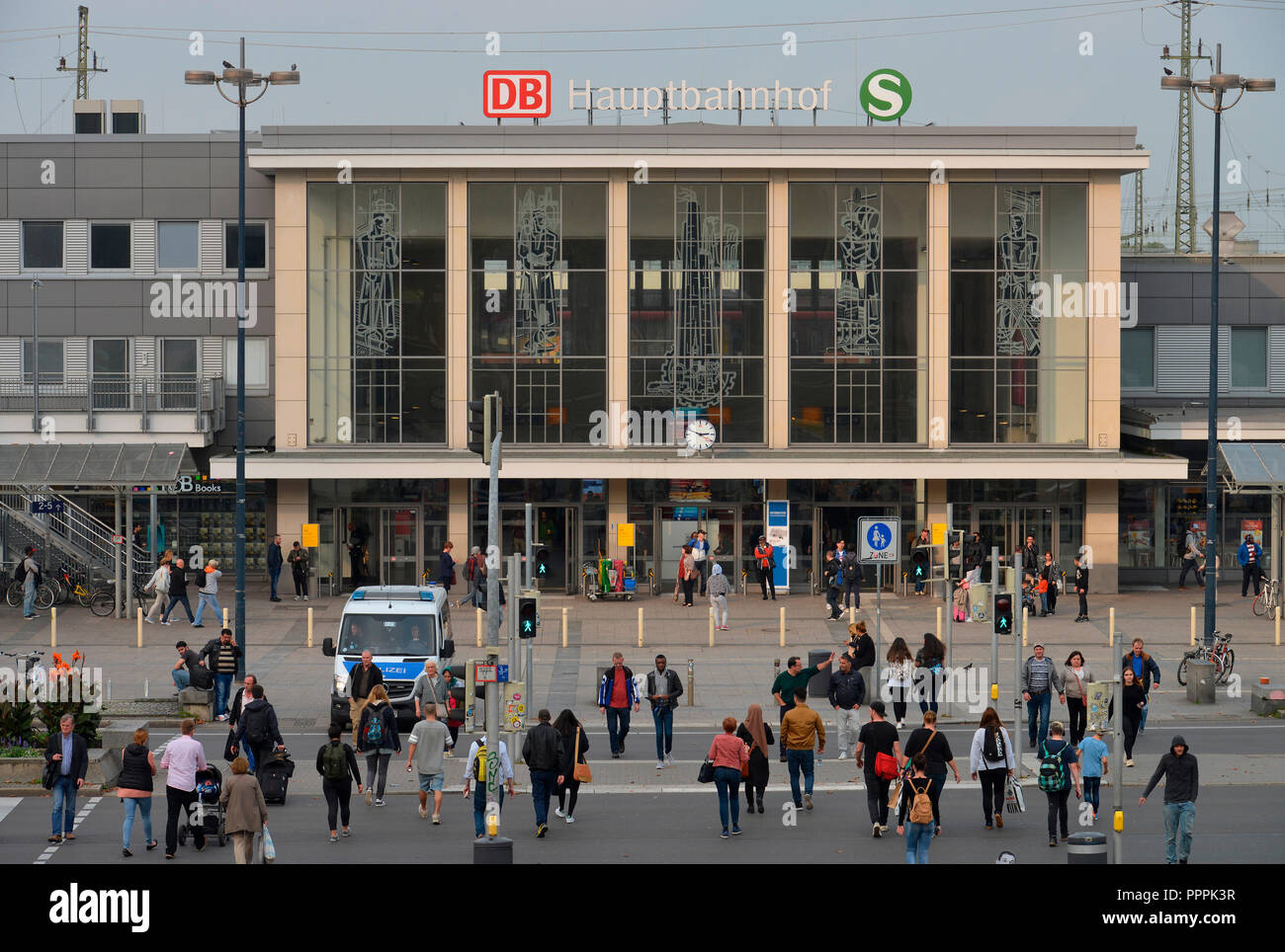 Hauptbahnhof, Koenigswall, Dortmund, Nordrhein-Westfalen, Deutschland, Königswall Stock Photo