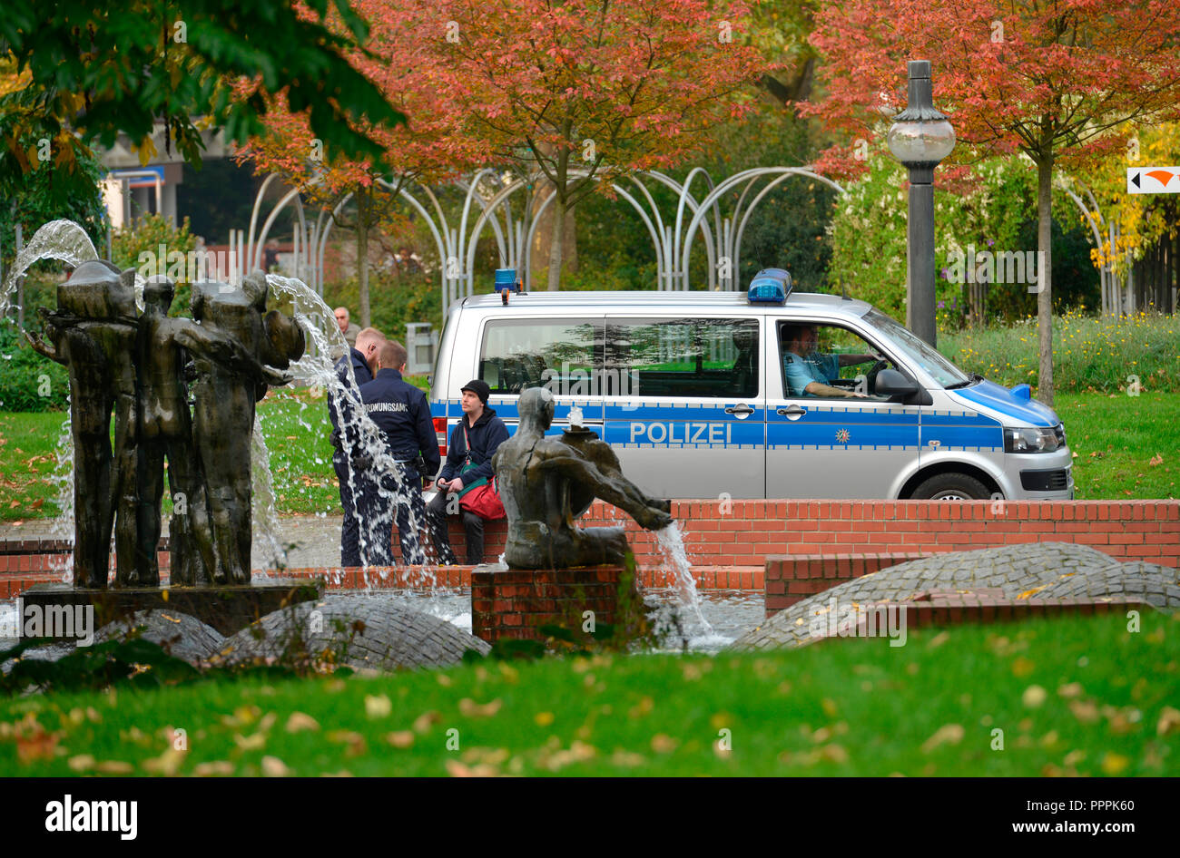 Polizei, Stadtgarten, Dortmund, Nordrhein-Westfalen, Deutschland Stock Photo