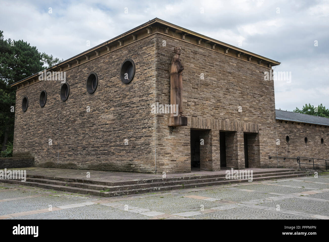 mourning hall, central cemetery, Freigrafendamm, Bochum, Ruhr district, North Rhine-Westphalia, Germany Stock Photo