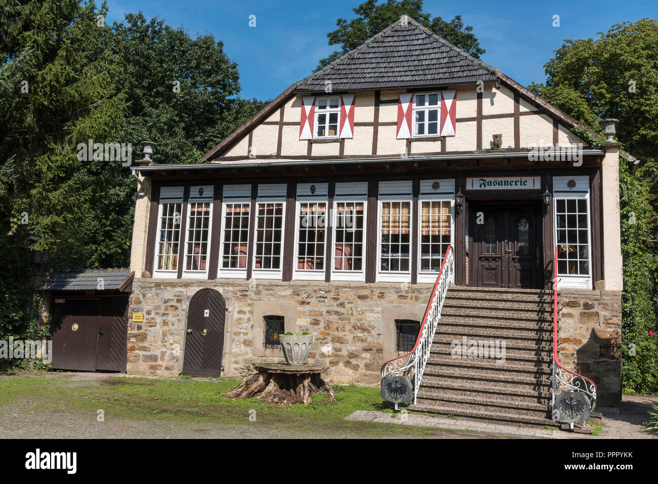 pheasant house, castle hotel, Petershagen, Minden-Luebbecke, East Westphalia-Lippe, North Rhine-Westphalia, Germany Stock Photo