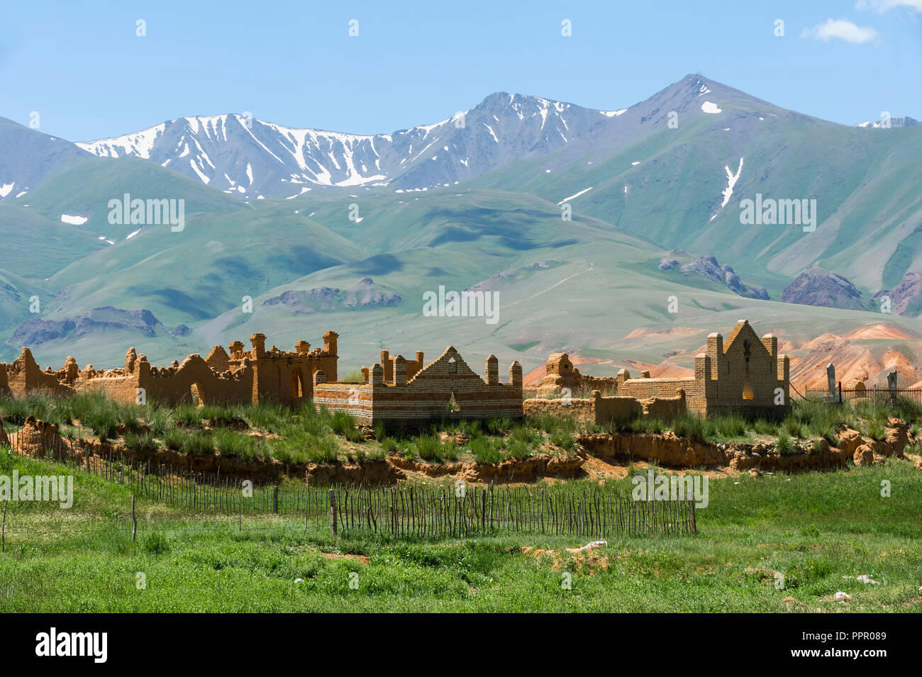 Cemetery in the Kochkor area, Road to Song Kol Lake, Naryn province, Kyrgyzstan, Central Asia Stock Photo