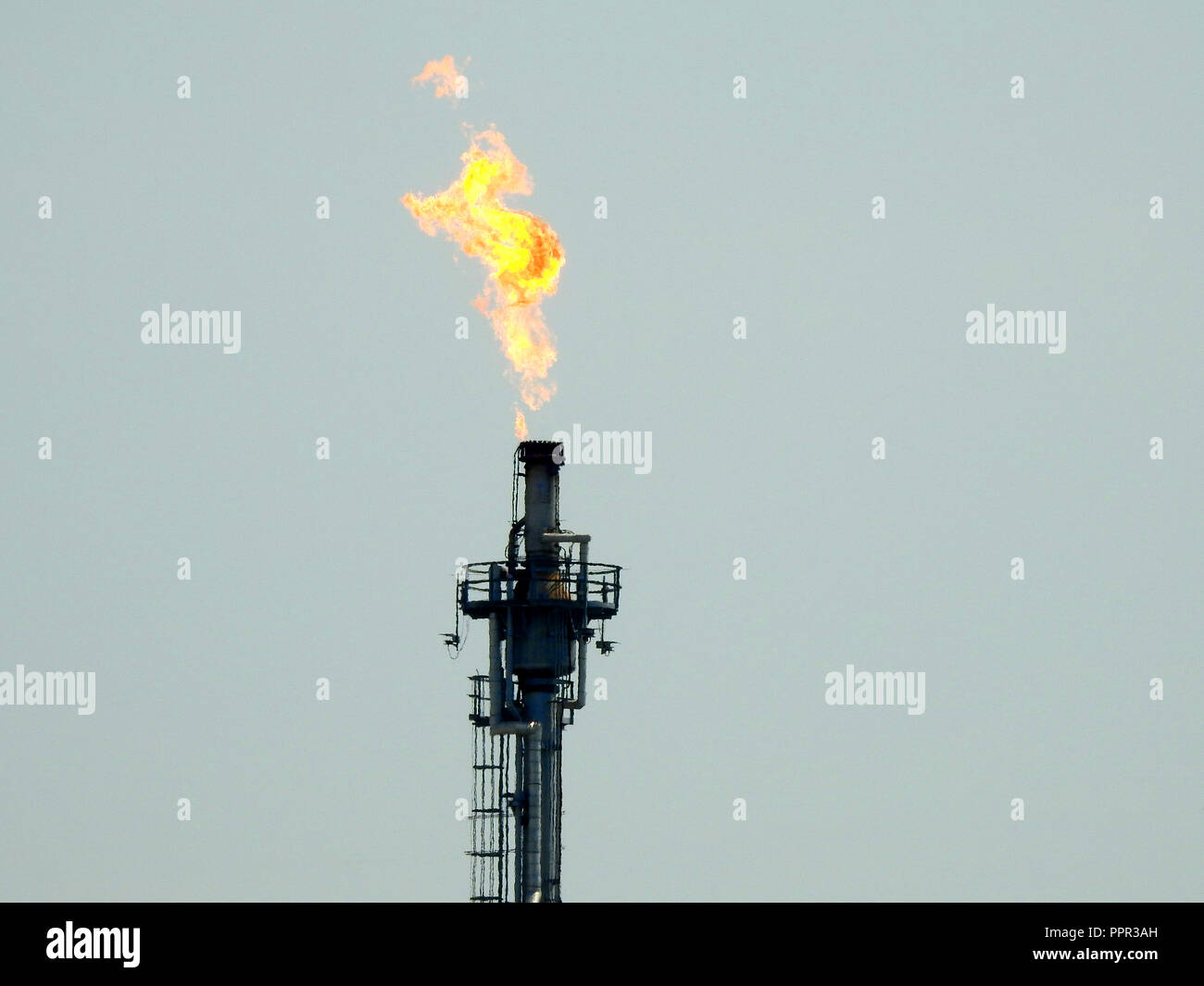 Methane flare hi-res stock photography and images - Alamy