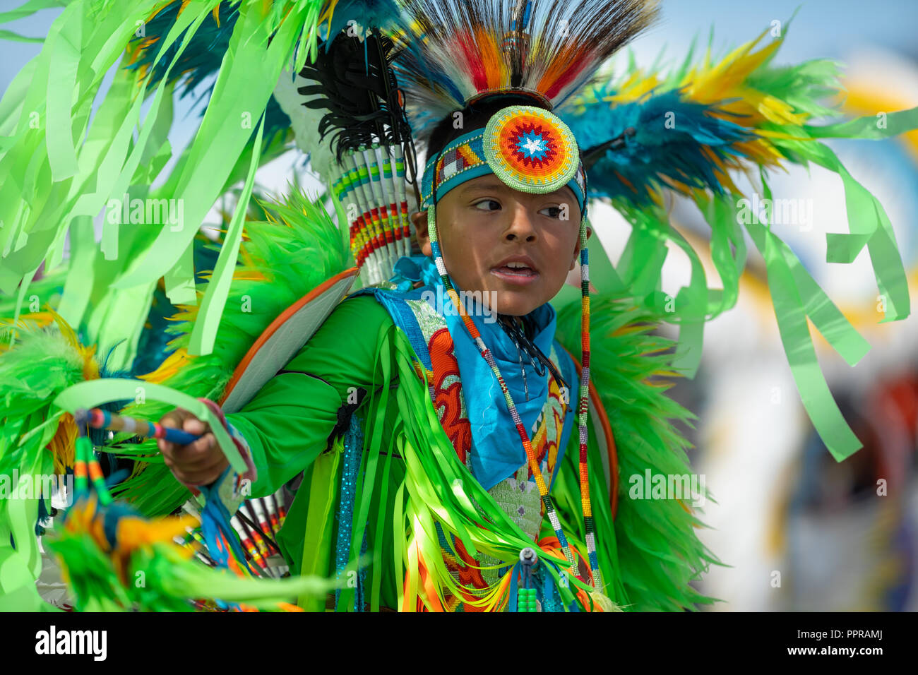 Native american traditional ceremony and child hi-res stock photography ...