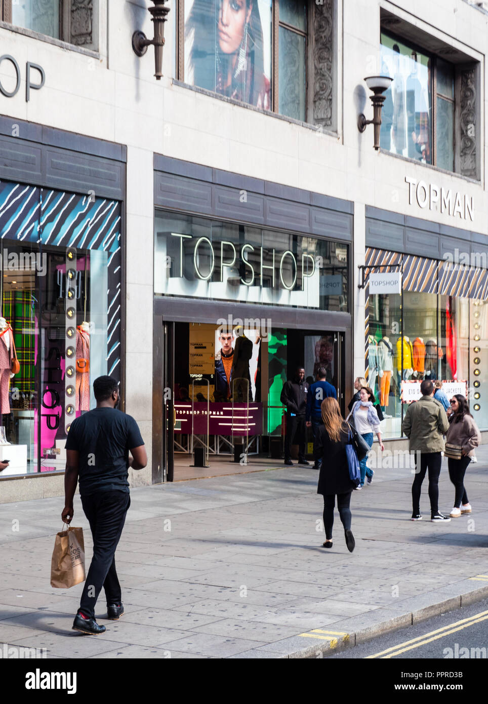 Shoppers Outside, Top Shop, Oxford Street, London, England, UK, GB
