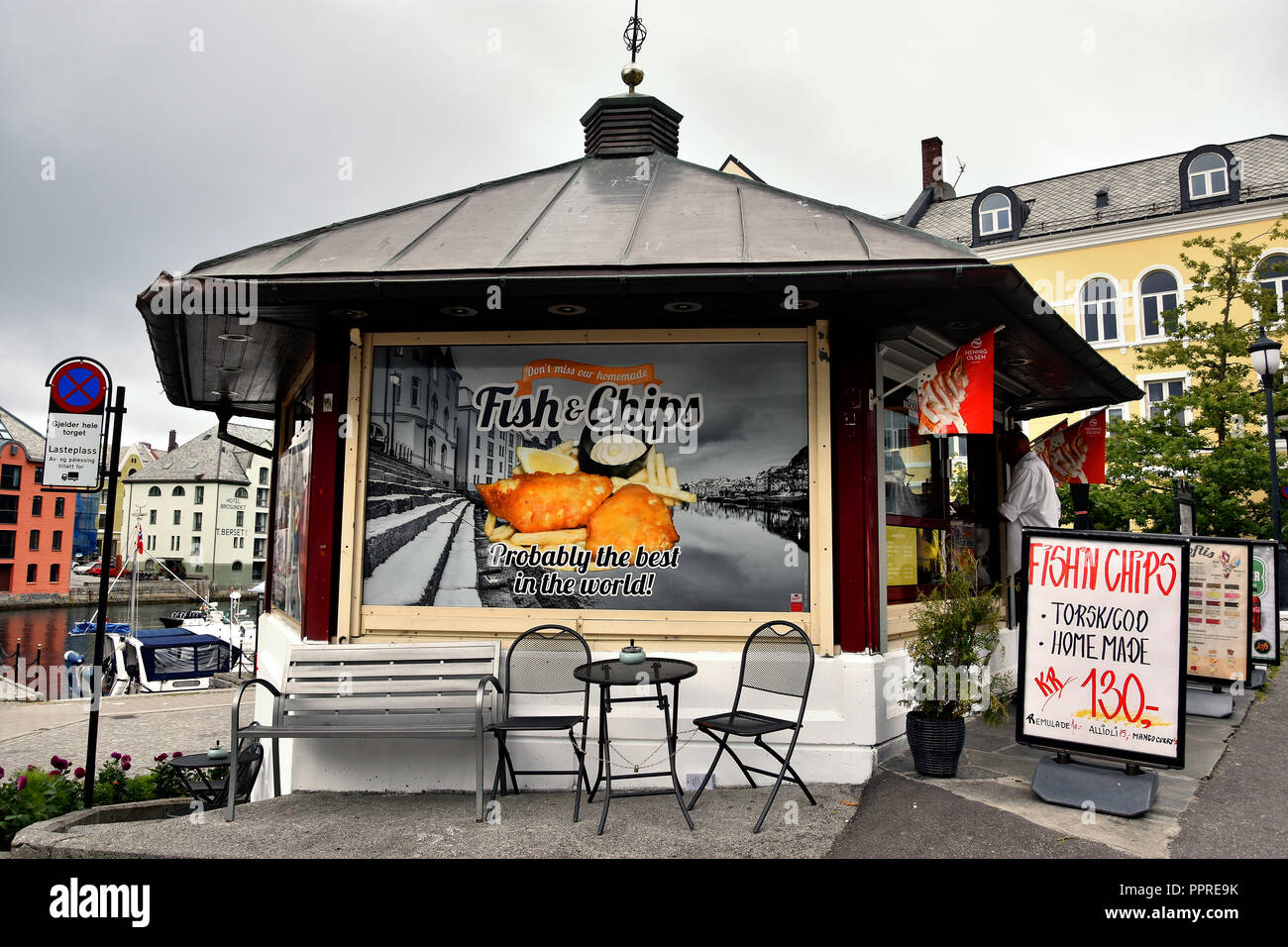 ALESUND, NORWAY - JULY 6, 2018. Brokiosken Jafs Restaurant known for best  fish and chips in the center ,near harbor, in Alesund, Norway Stock Photo -  Alamy