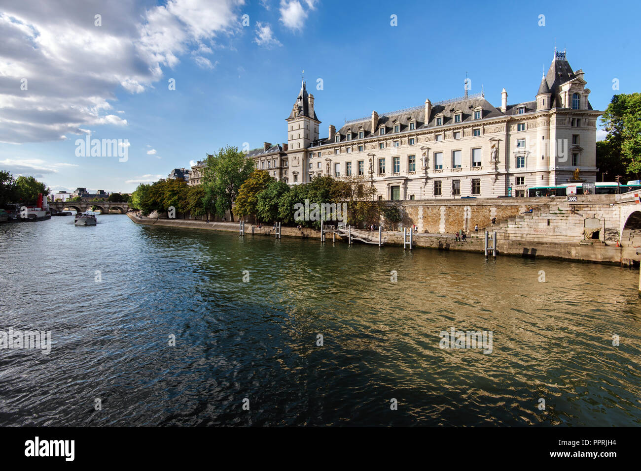 Conciergerie Prison High Resolution Stock Photography And Images Alamy
