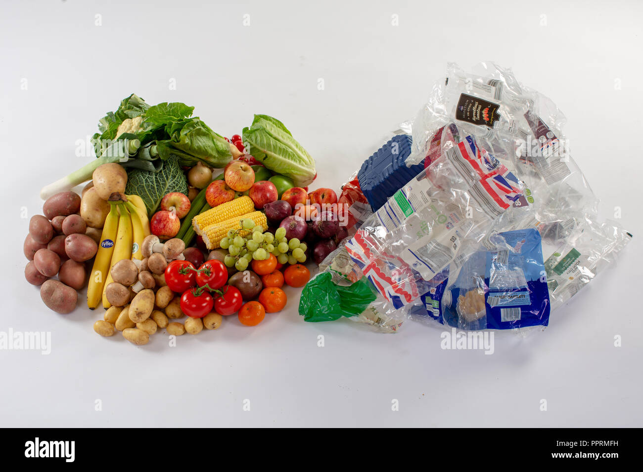 Plastic packaging fruit hires stock photography and images Alamy