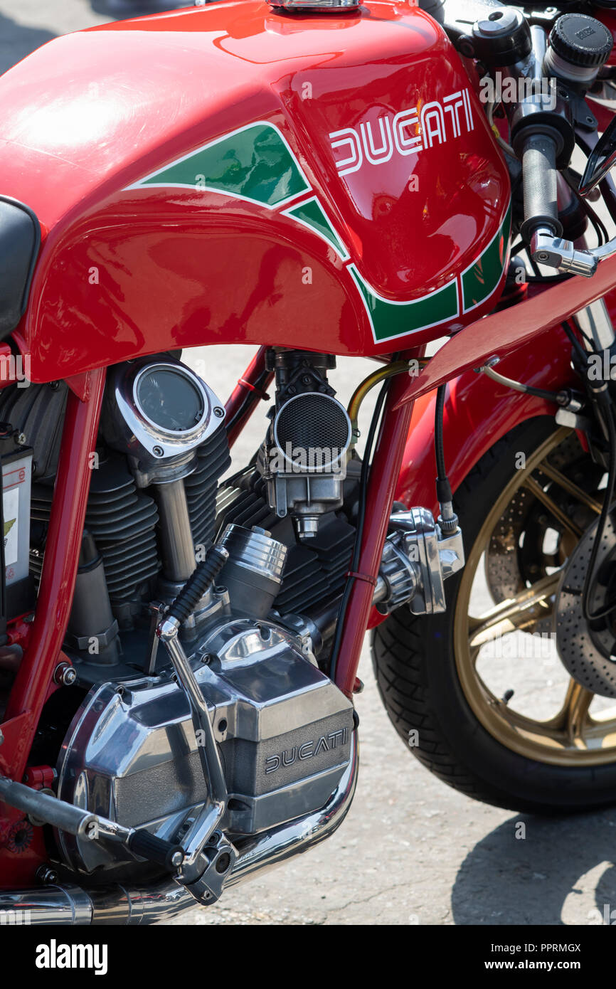 Ducati 900cc Mike Hailwood replica motorcycle. UK Stock Photo