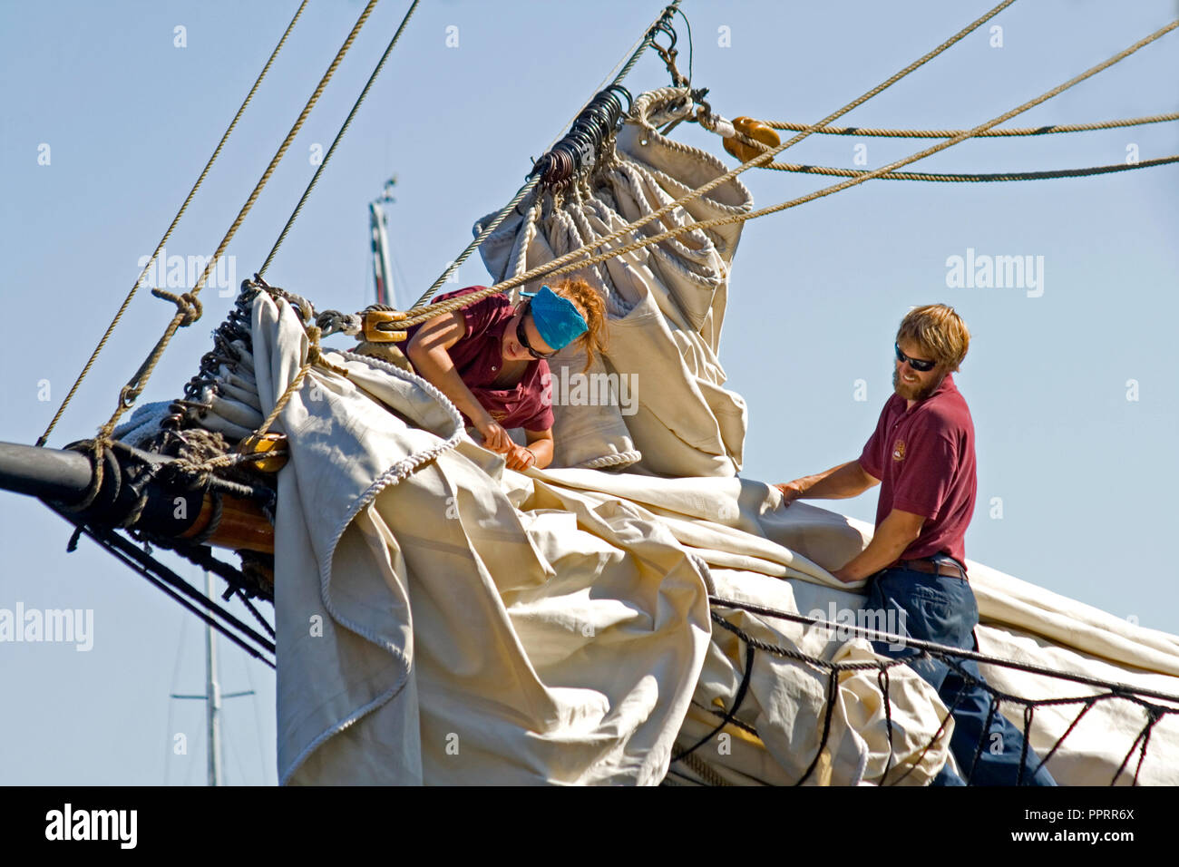 Ship Crew Members Stock Photos & Ship Crew Members Stock Images Alamy