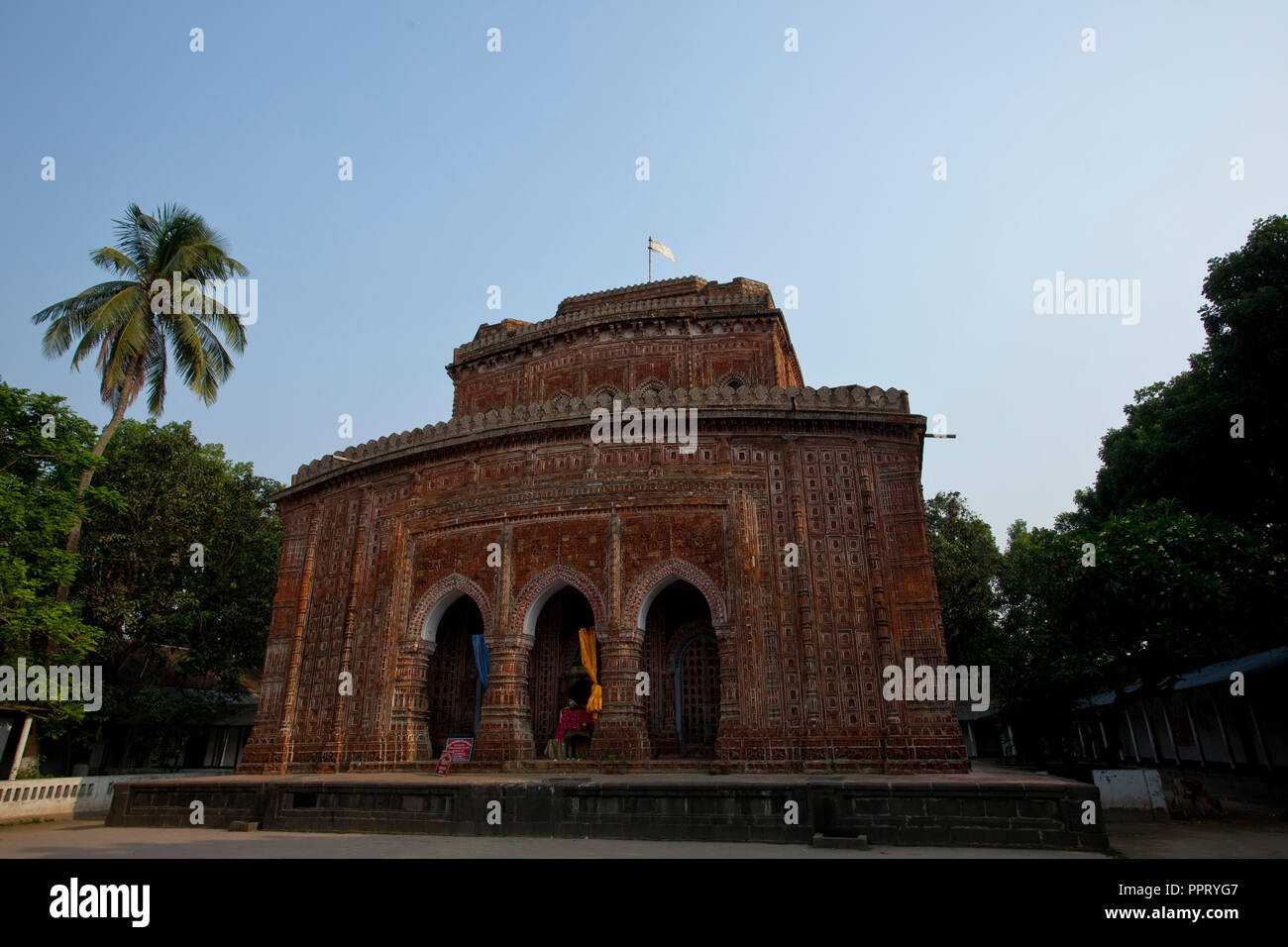 Kantanagar Temple an eighteenth century brick temple, situated in the peaceful island hamlet of Kantanagar (Kantanagar), about 12 miles north of Dinaj Stock Photo