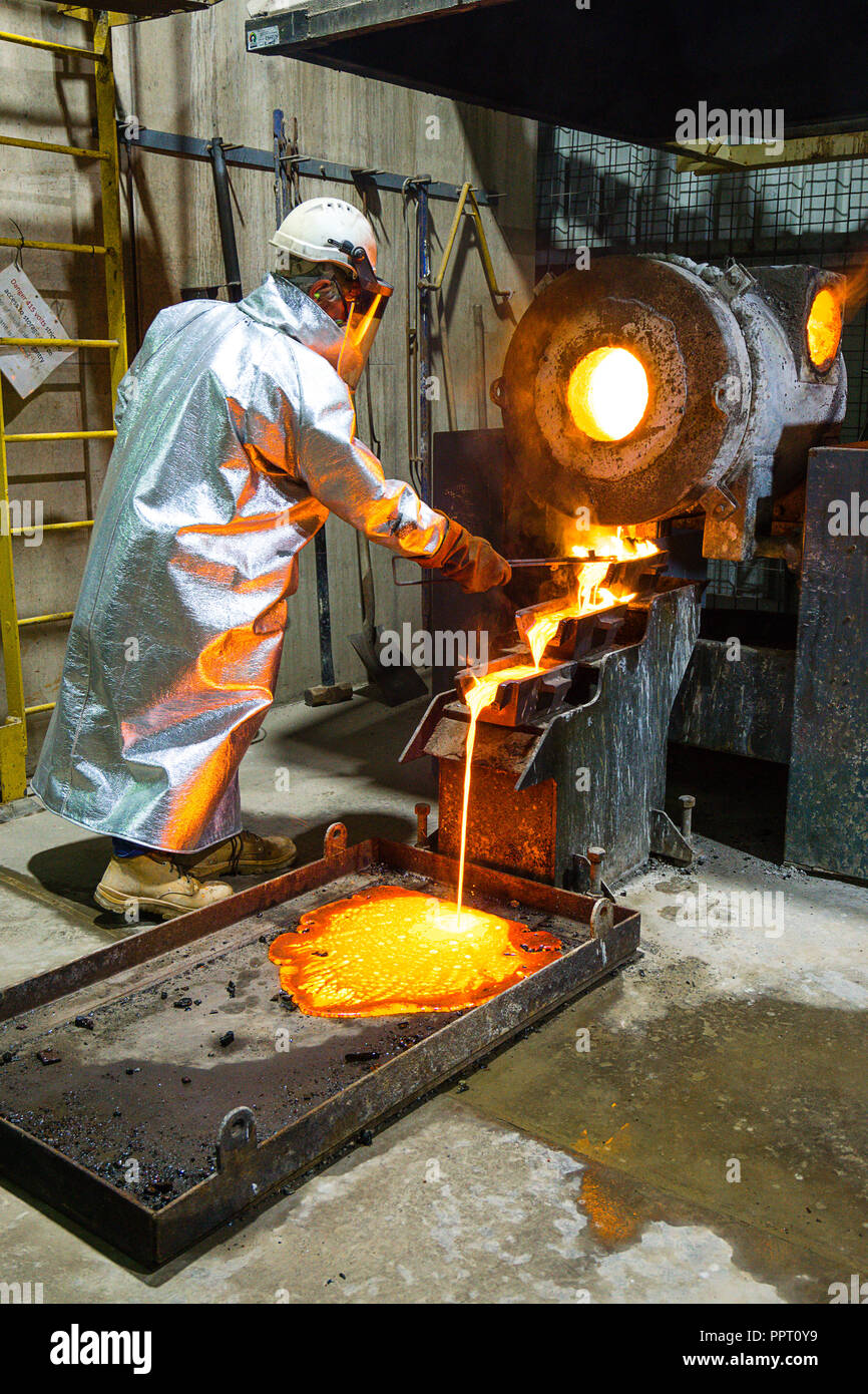 Smelting gold hires stock photography and images Alamy