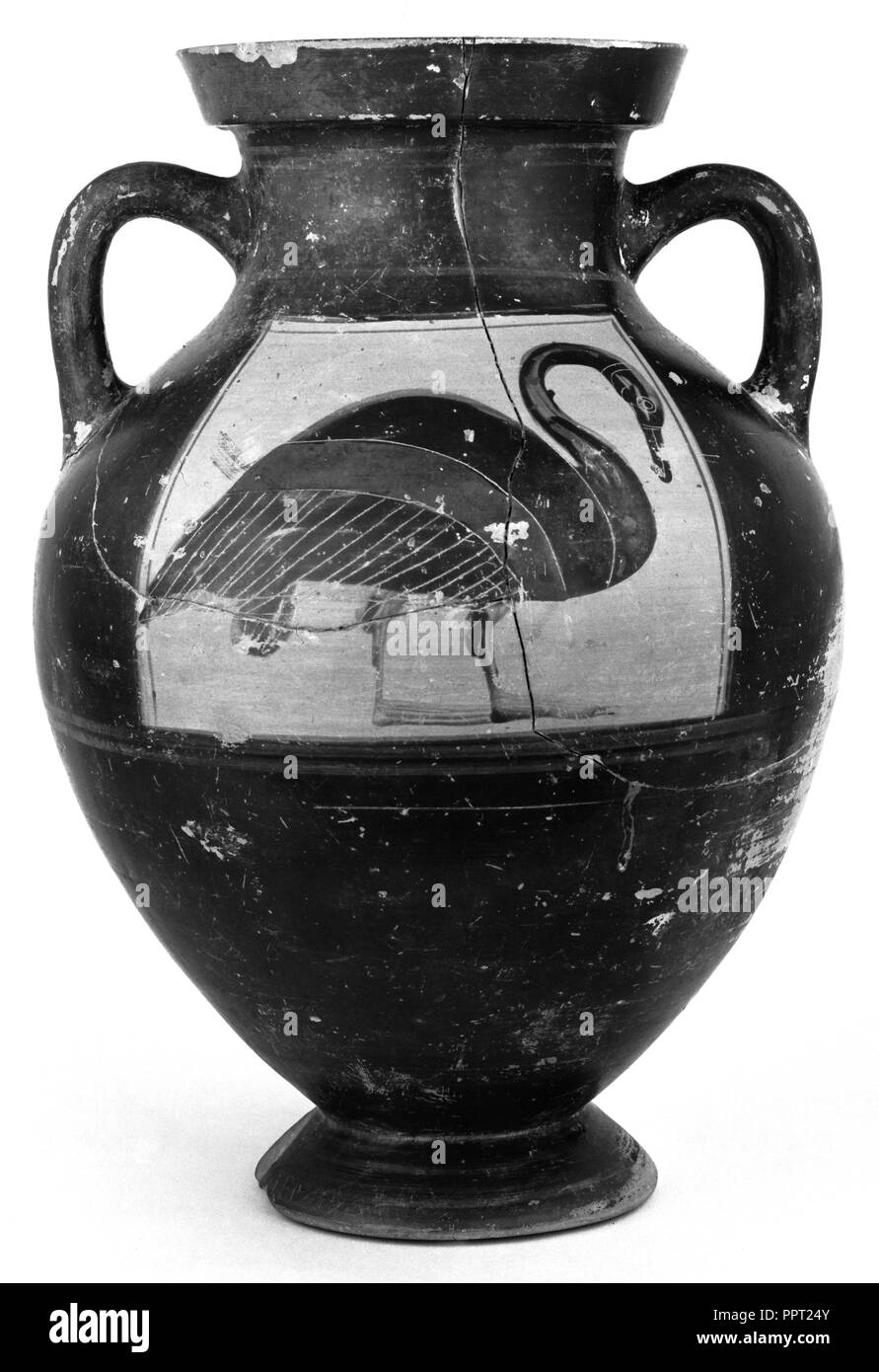 Attic Black-Figure Amphora; Athens, Greece; 550 - 550 B.C; Terracotta; 36.8 cm, 14 1,2 in Stock Photo