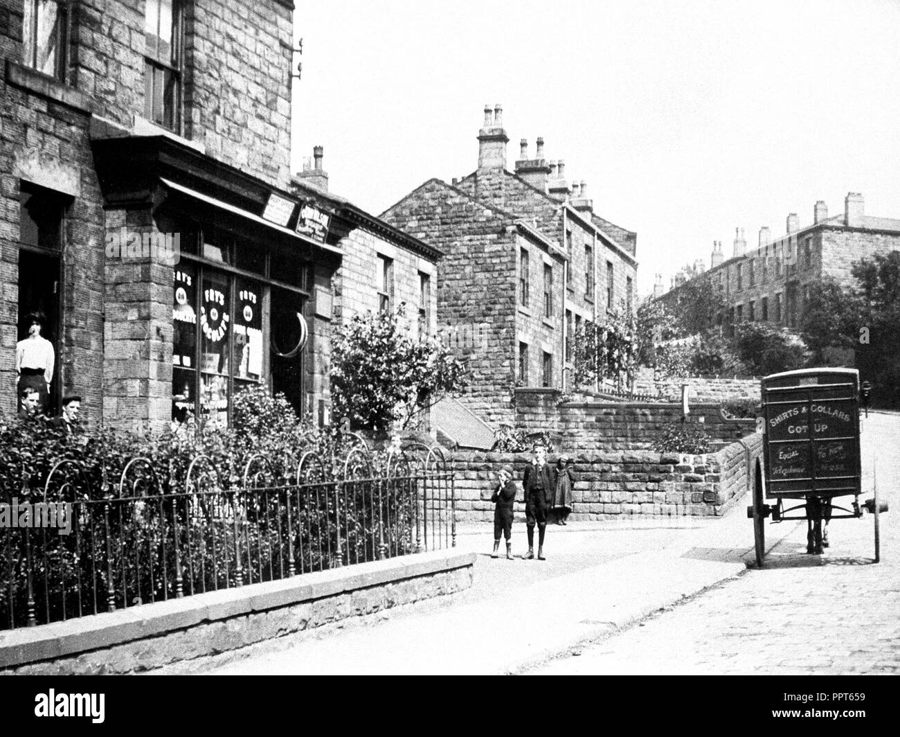 Soothill Lane, Batley early 1900’s Stock Photo