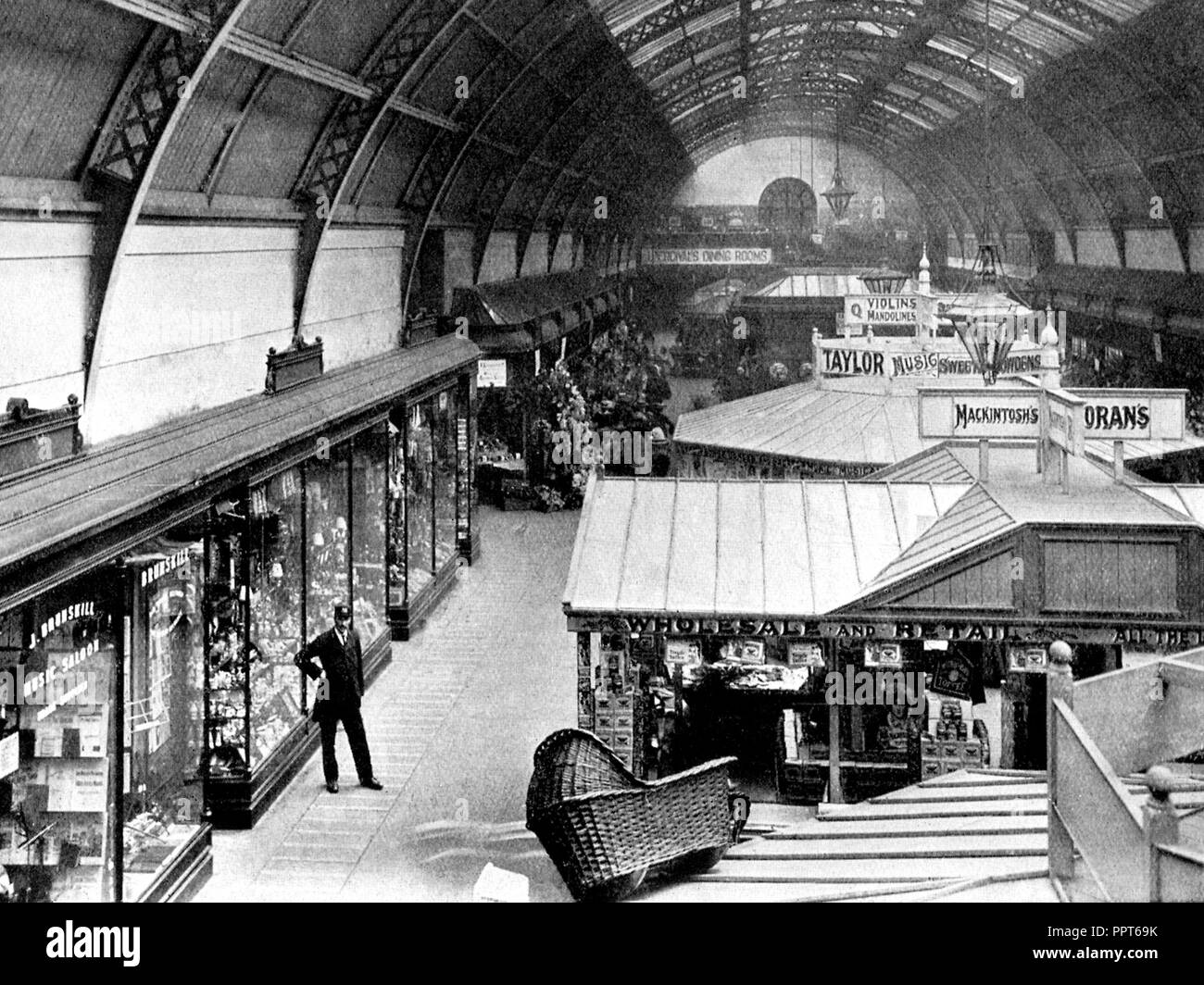 New Grainger Market, Newcastle upon Tyne early 1900s Stock Photo