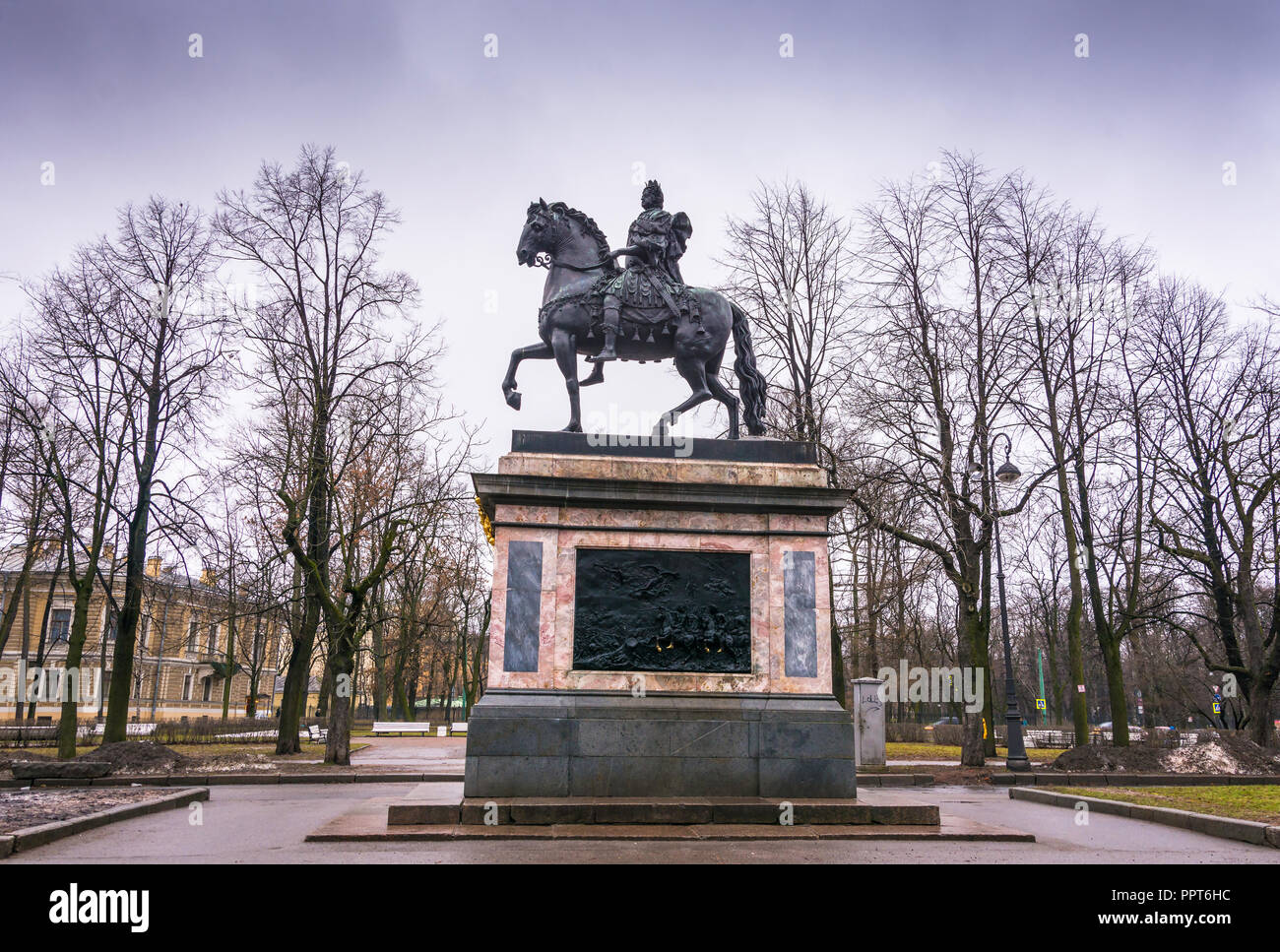The monument to Peter the great from the great-grandson of Paul in ...