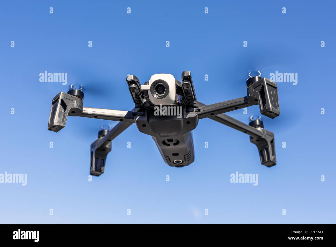 26th October 2018 - Kiev,Ukraine: New 2018 Parrot anafi drone flying  against blue clear sky on background on bright sunny day. Dji competitor UAV.  21 Stock Photo - Alamy