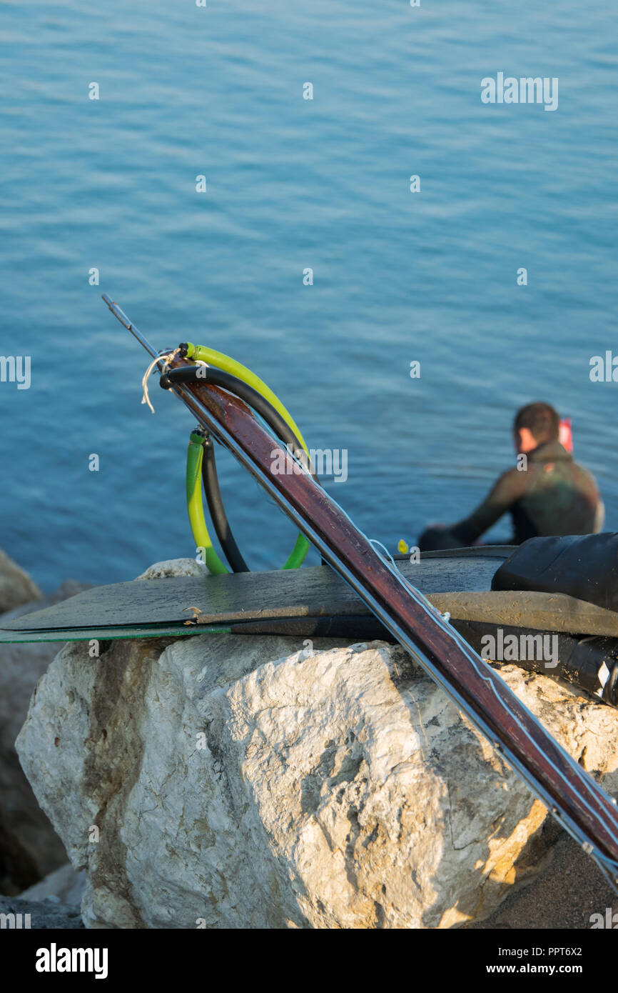 scuba diving speargun