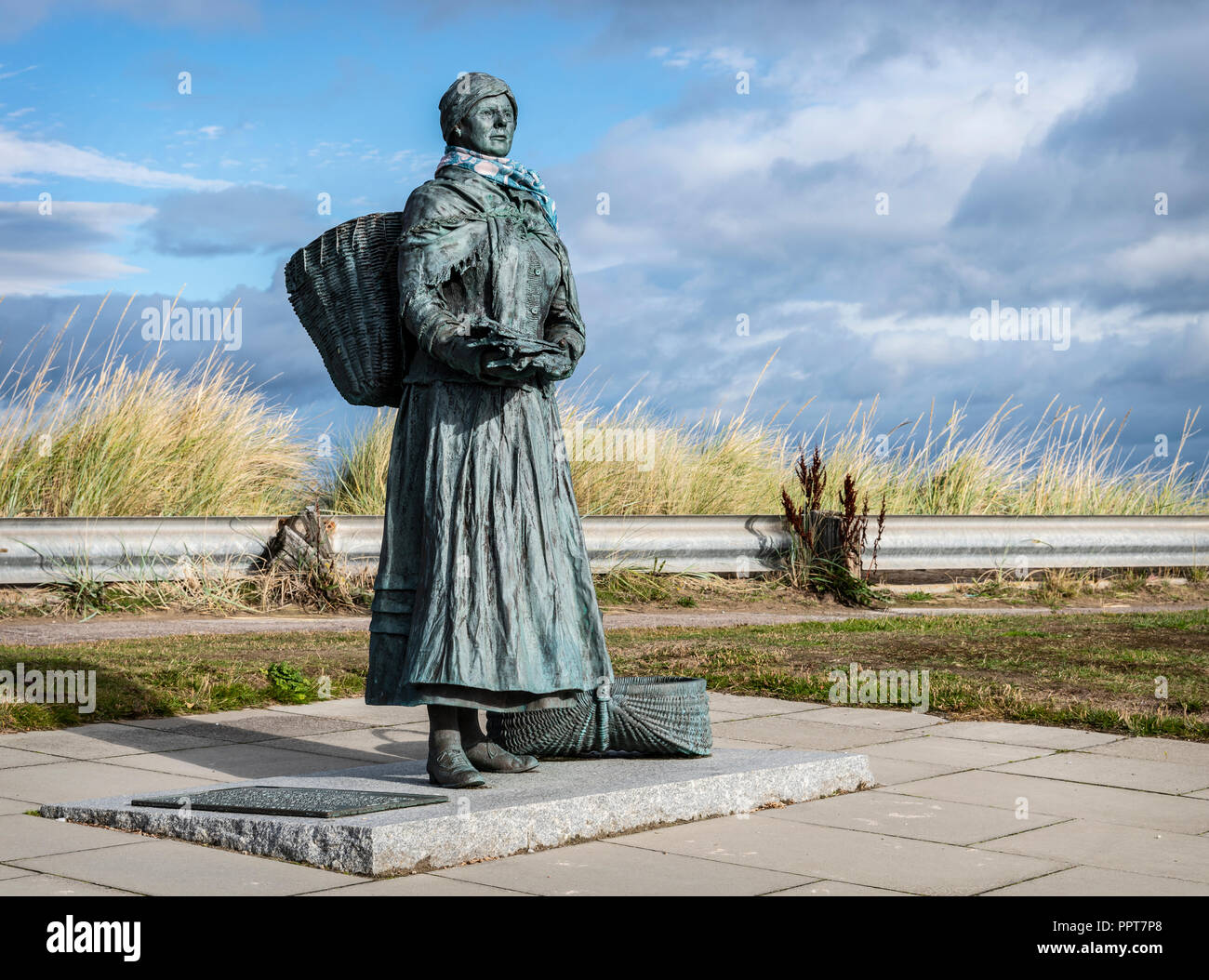 Fisherwife Statue, Nairn, Scotland Stock Photo
