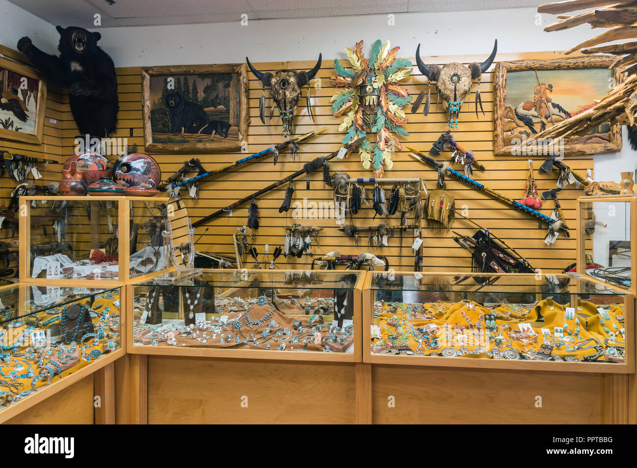 Alaskan native american hires stock photography and images Alamy