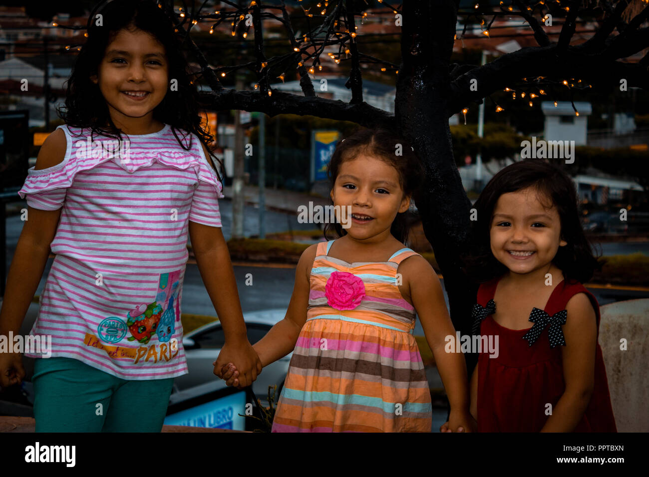 ni-as-modelos-hi-res-stock-photography-and-images-alamy