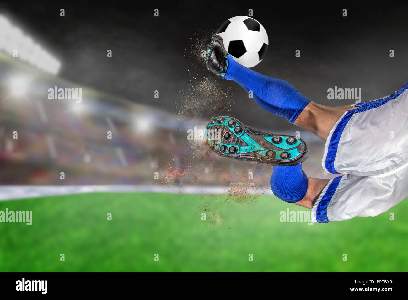 Footballer kicking ball hires stock photography and images Alamy