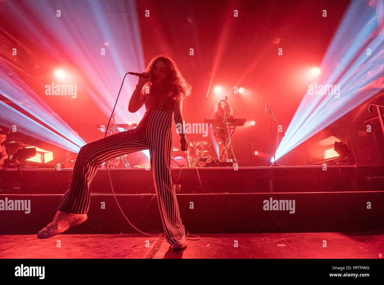 London, UK. 27th September, 2018. Let's Eat Grandma performing live on stage at Heaven in London in support of their new album I'm All Ears. Photo date: Thursday, September 27, 2018. Photo: Roger Garfield/Alamy Credit: Roger Garfield/Alamy Live News Stock Photo