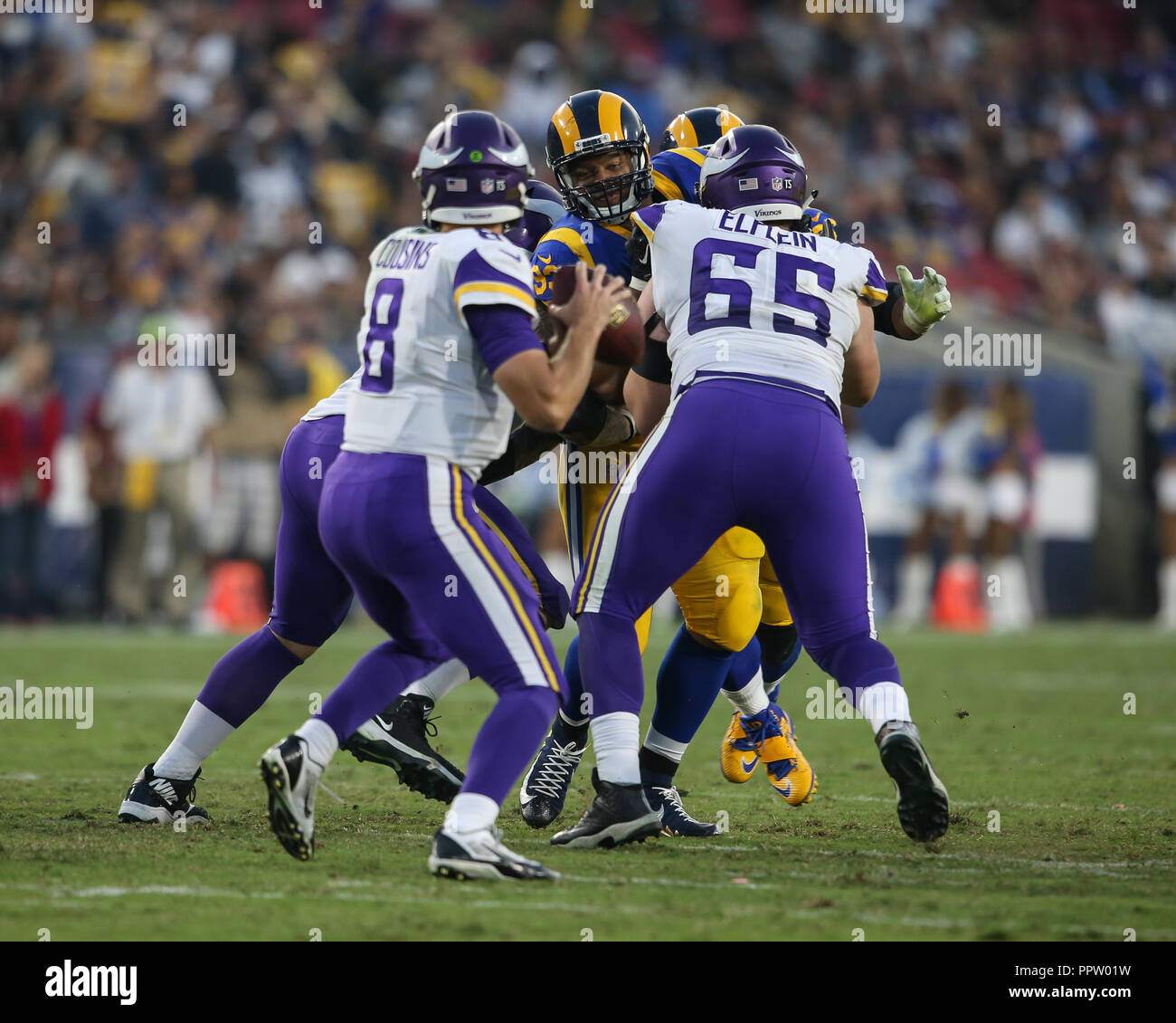 Los Angeles, CA, USA. 27th Sep, 2018. Los Angeles Rams defensive tackle Ndamukong Suh (93) eyeing Kirk Cousins during the NFL Minnesota Vikings vs Los Angeles Rams at the Los Angeles Memorial Coliseum in Los Angeles, Ca on September 27, 2018. Jevone Moore Credit: csm/Alamy Live News Stock Photo