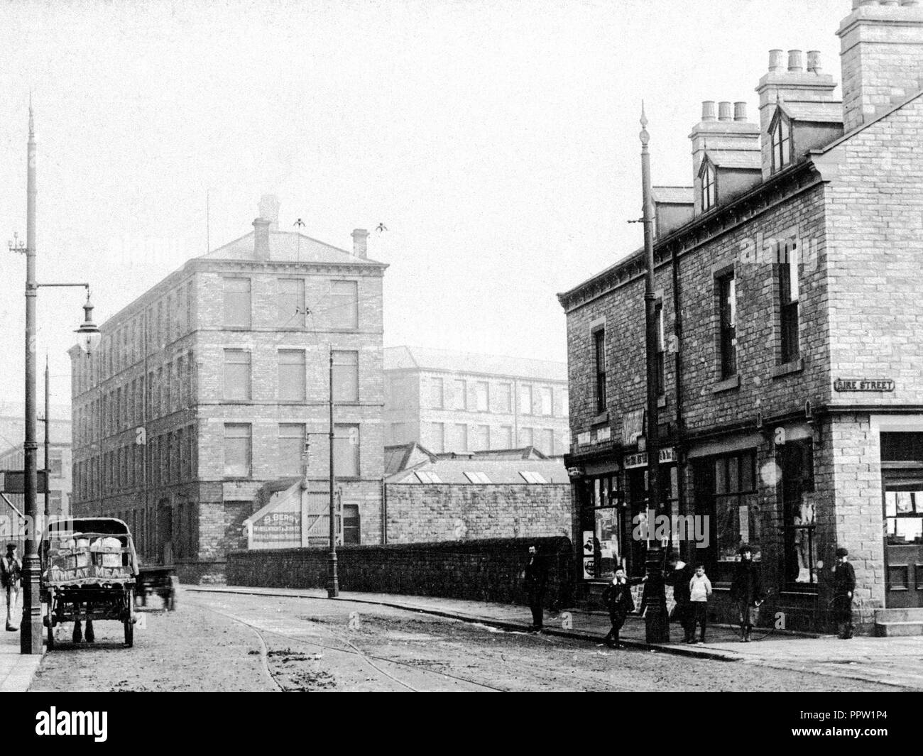 Huddersfield Road, Ravensthorpe early 1900s Stock Photo Alamy