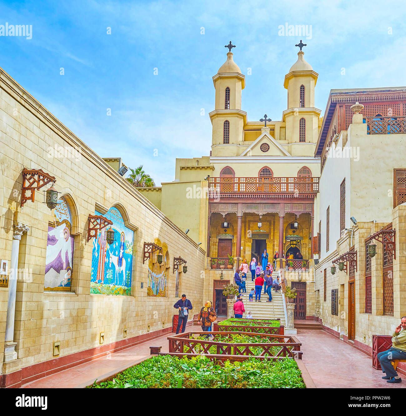 CAIRO, EGYPT - DECEMBER 23, 2017: The main way to the Hanging Church, most  known Coptic orthodox church in Egypt, on December 23 in Cairo Stock Photo  - Alamy