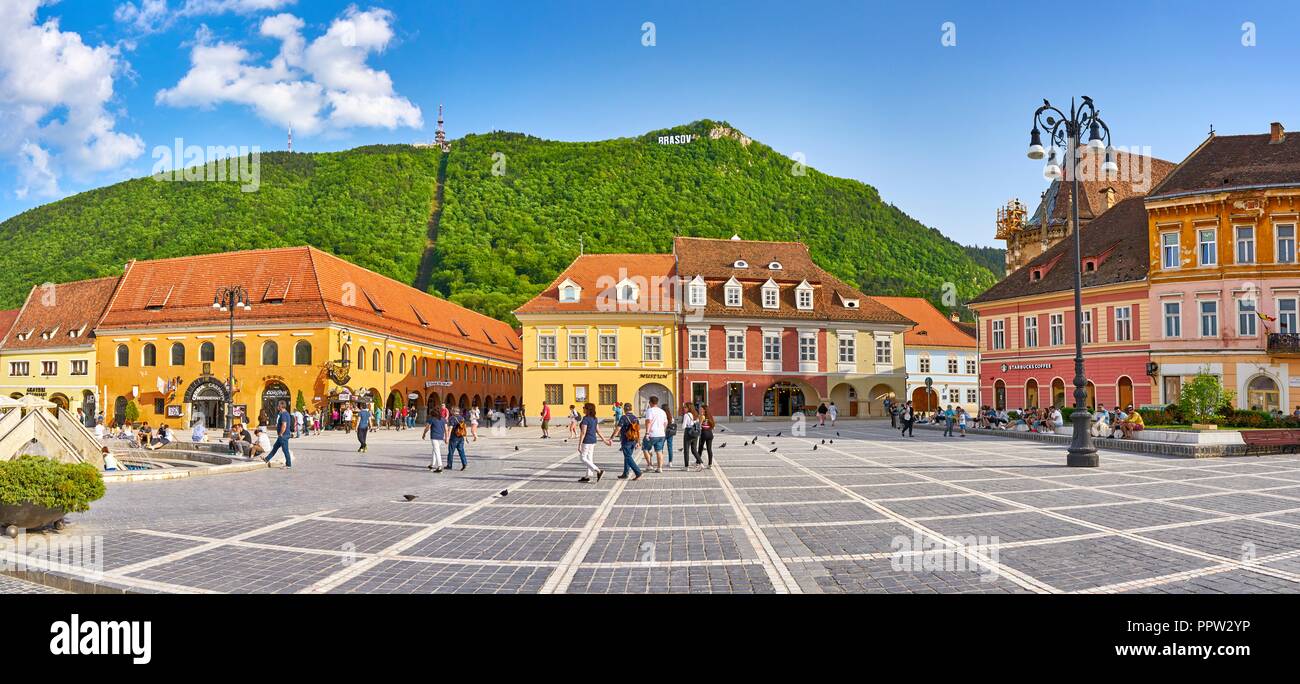 Piata Sfatului, Brasov, Transylvania, Romania Stock Photo Alamy