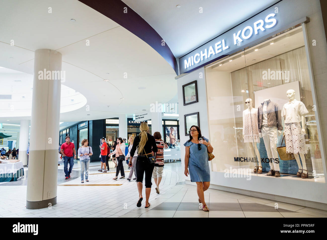 Miami Florida,Kendall,Dadeland mall,Michael Kors,clothing fashion store,display window,FL180527033 Stock Photo
