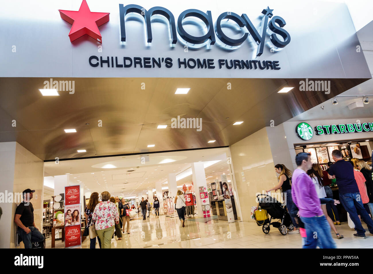 Miami Florida,Kendall,Dadeland mall,Macy's department store,front