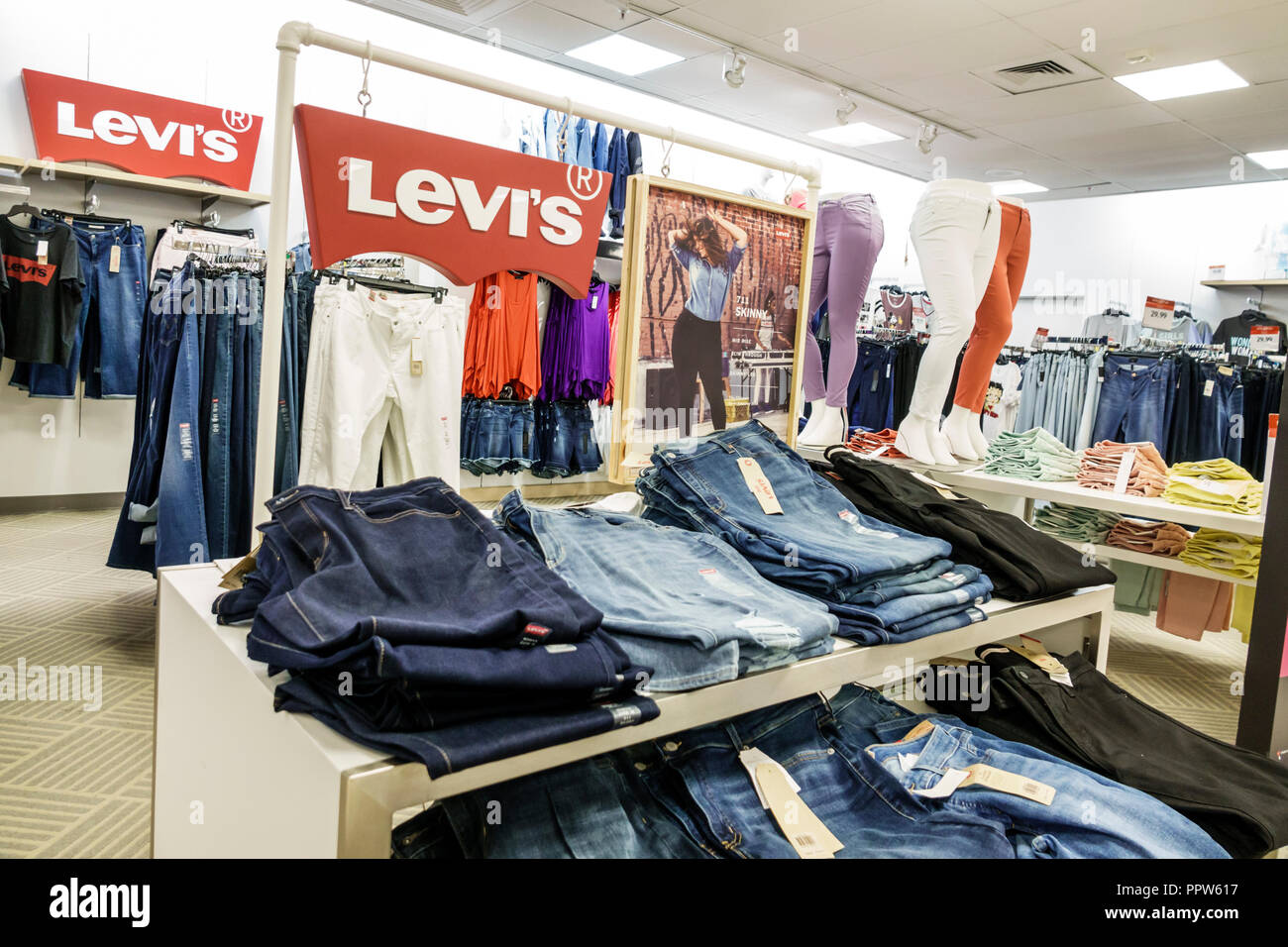 Miami Florida,Kendall,Dadeland mall,Macy's department store general  merchandise retailer,inside interior,product products display sale,Levi's  denim je Stock Photo - Alamy