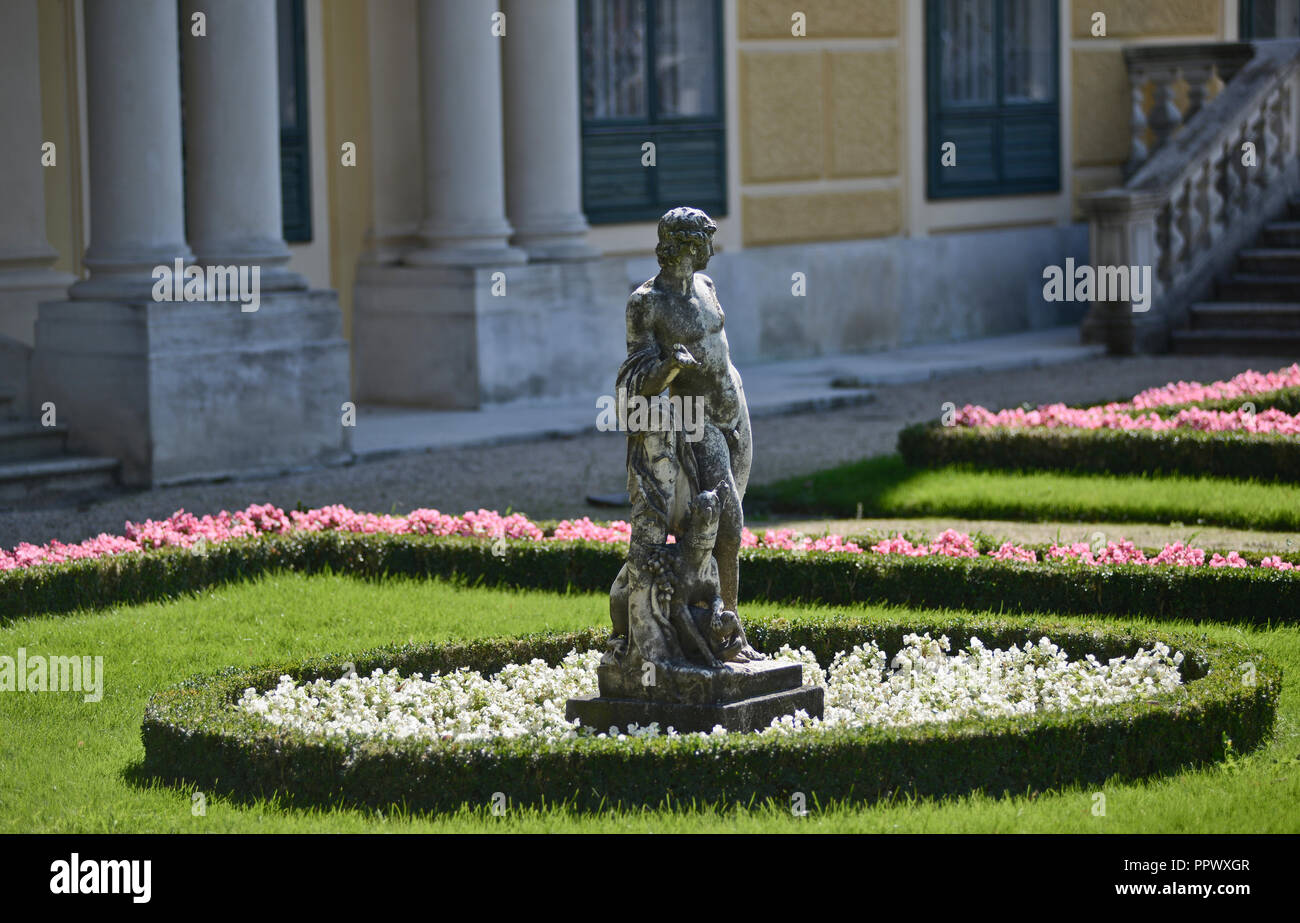 Schönbrunn Palace, sculpture in the gardens. Vienna, Austria Stock Photo