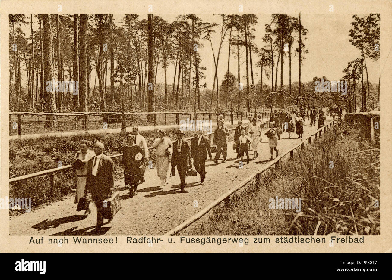 Biking and pedestrian path to the municipal bathing spot in Wannsee, Stock Photo