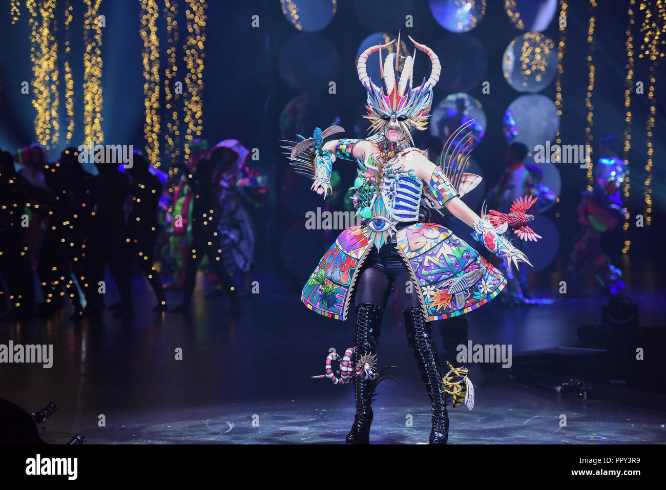 Wearable art awards hires stock photography and images Alamy