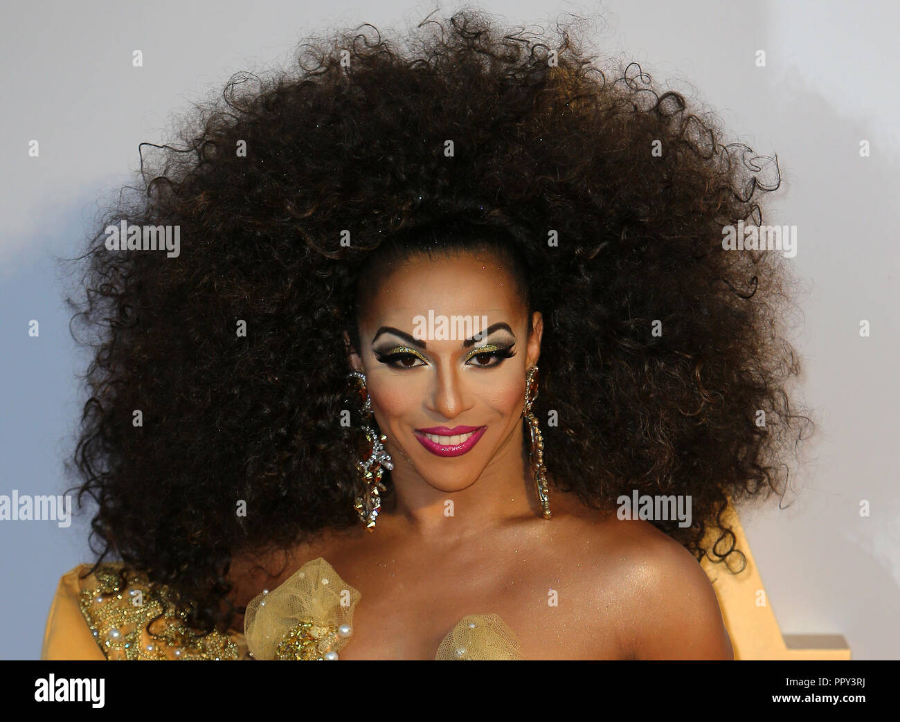 London, UK. 27th September 2018. Shangela, A Star is Born European Premiere, Vue West End, London, 27th September 2018. Photo by Tejas Sandhu Credit: Rich Gold/Alamy Live News Stock Photo