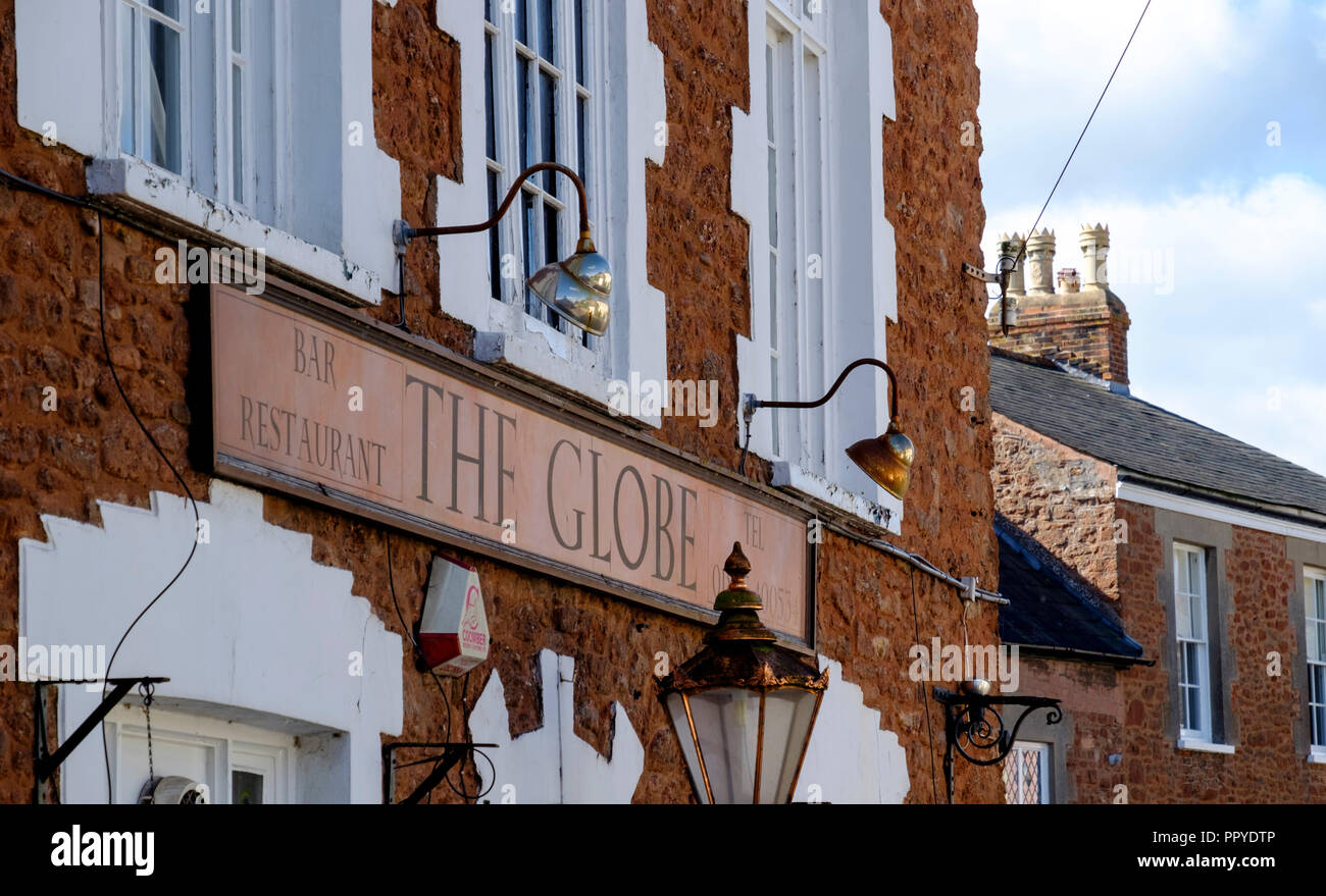 Milverton, a village near Taunton Somerset england the Globe Pub Stock