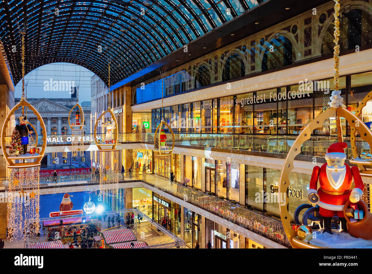 Berlin Germany December 12 2017 Santa Claus In Shopping Mall