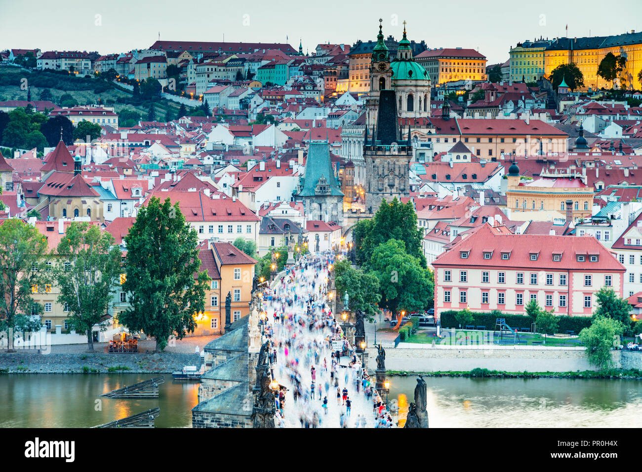 Charles Bridge, Prague, UNESCO World Heritage Site, Bohemia, Czech Republic, Europe Stock Photo