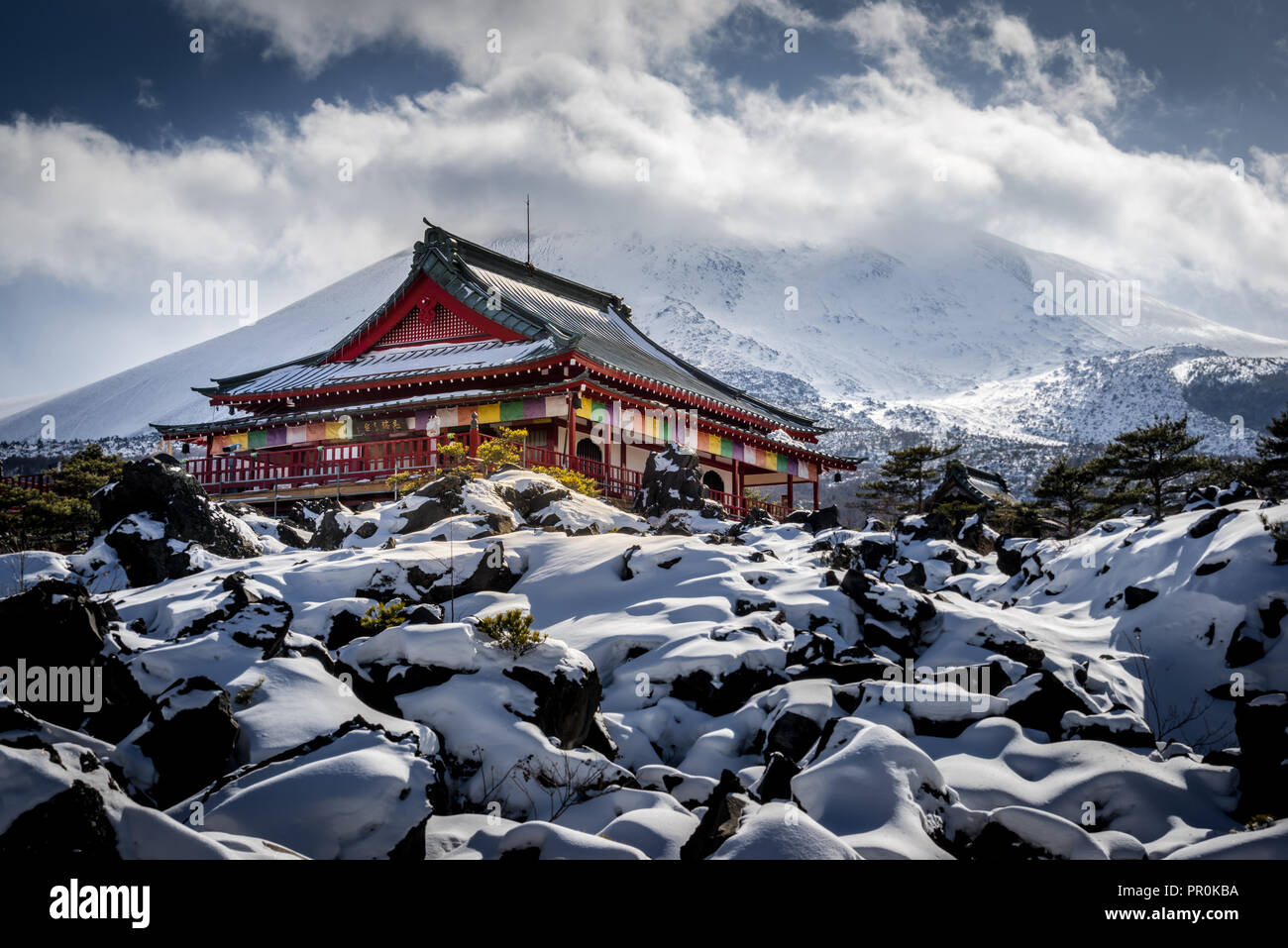 Temple at Onioshidashi park at the base of Mt Asama Stock Photo - Alamy