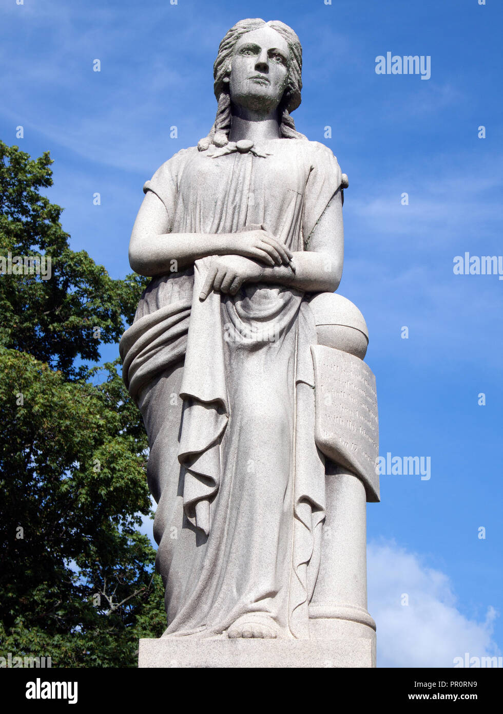 The 'Married Giants' grave in Seville, Ohio, honors Martin and Anna Bates, the world's tallest married couple, at Mound Hill Cemetery. Stock Photo