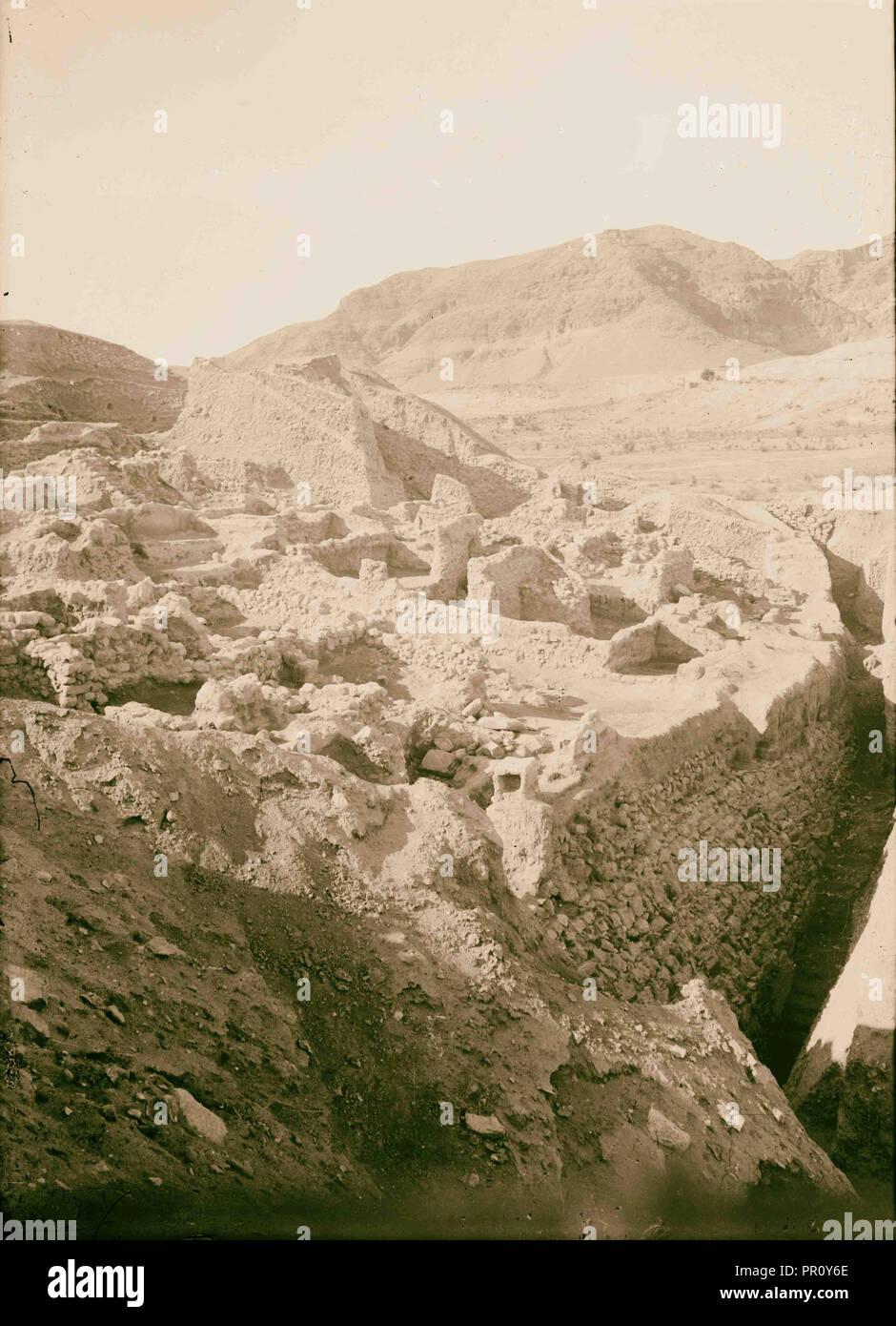 Ancient road to jericho hires stock photography and images Alamy